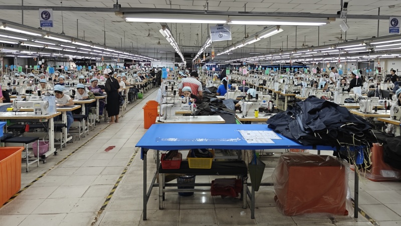 Climbing clothing factory