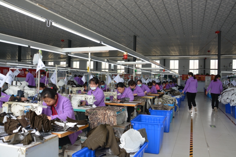 Компании по производству одежды для водоплавающих птиц