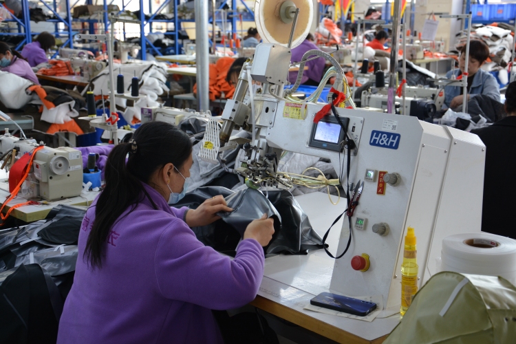 Производитель одежды для рыбалки Производитель одежды для рыбалки